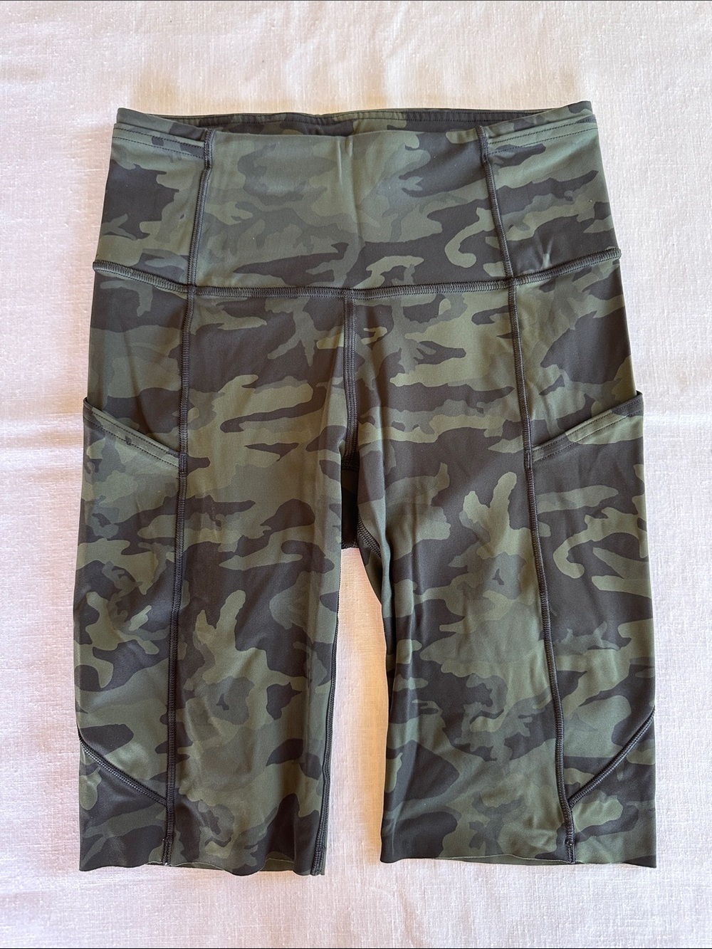 Lululemon Fast And Free Short 4 Incognito Camo Multi Gator Green